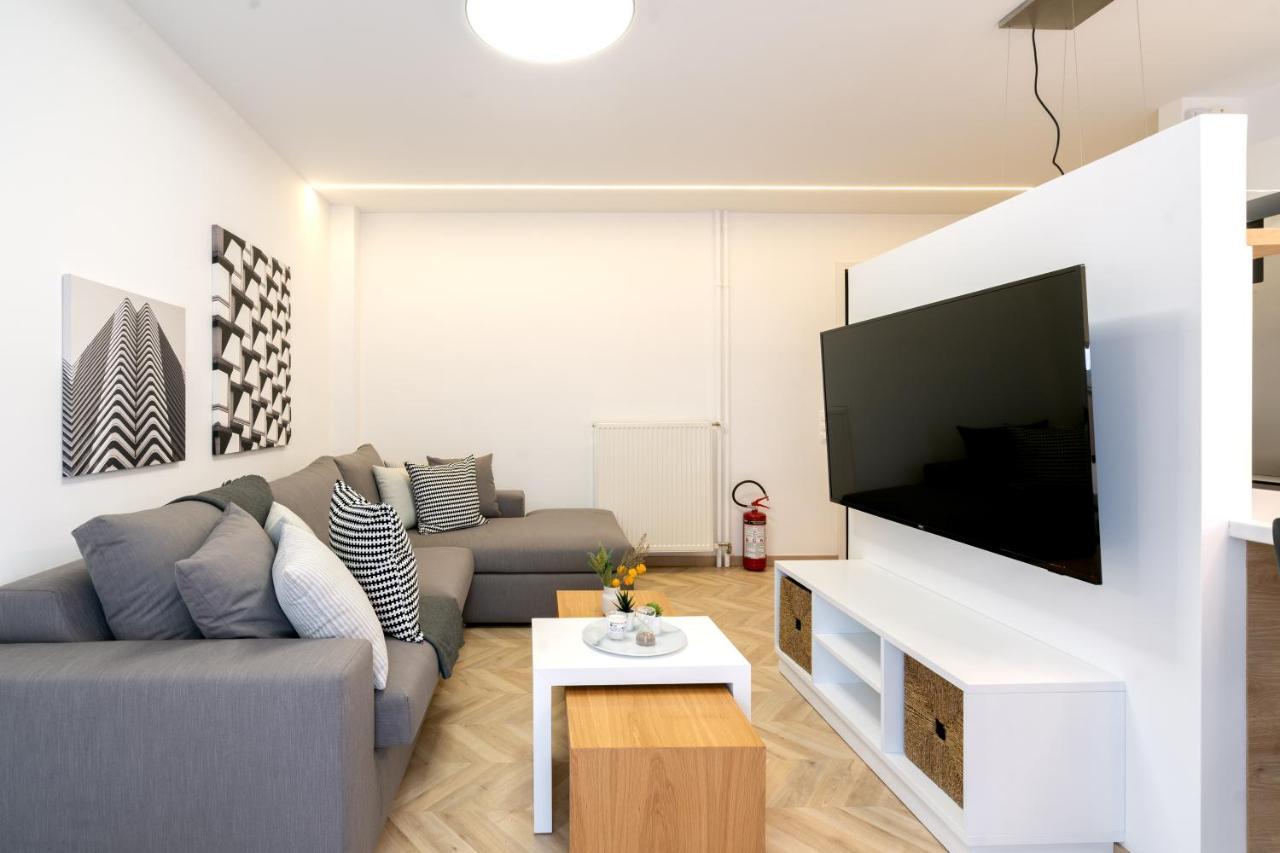 Pagrati'S Best Apartment Athén Kültér fotó
