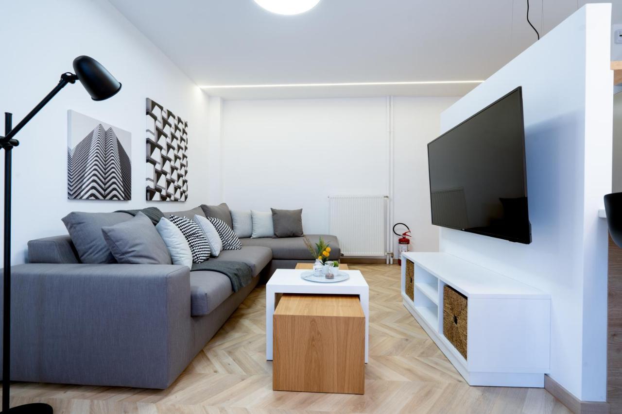 Pagrati'S Best Apartment Athén Kültér fotó